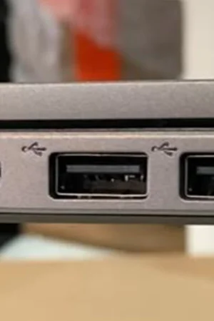 Aspire Lite AL15-51M featured image showing sleek laptop design